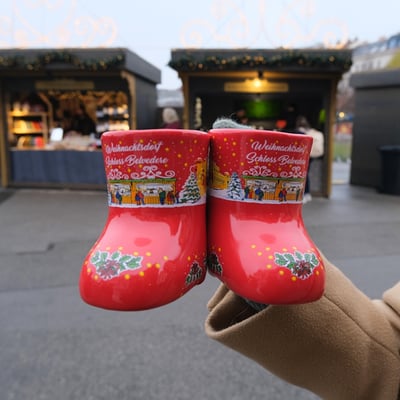 Belvedere Xmas Market_Mulled Wine Mugs_Vienna 2025