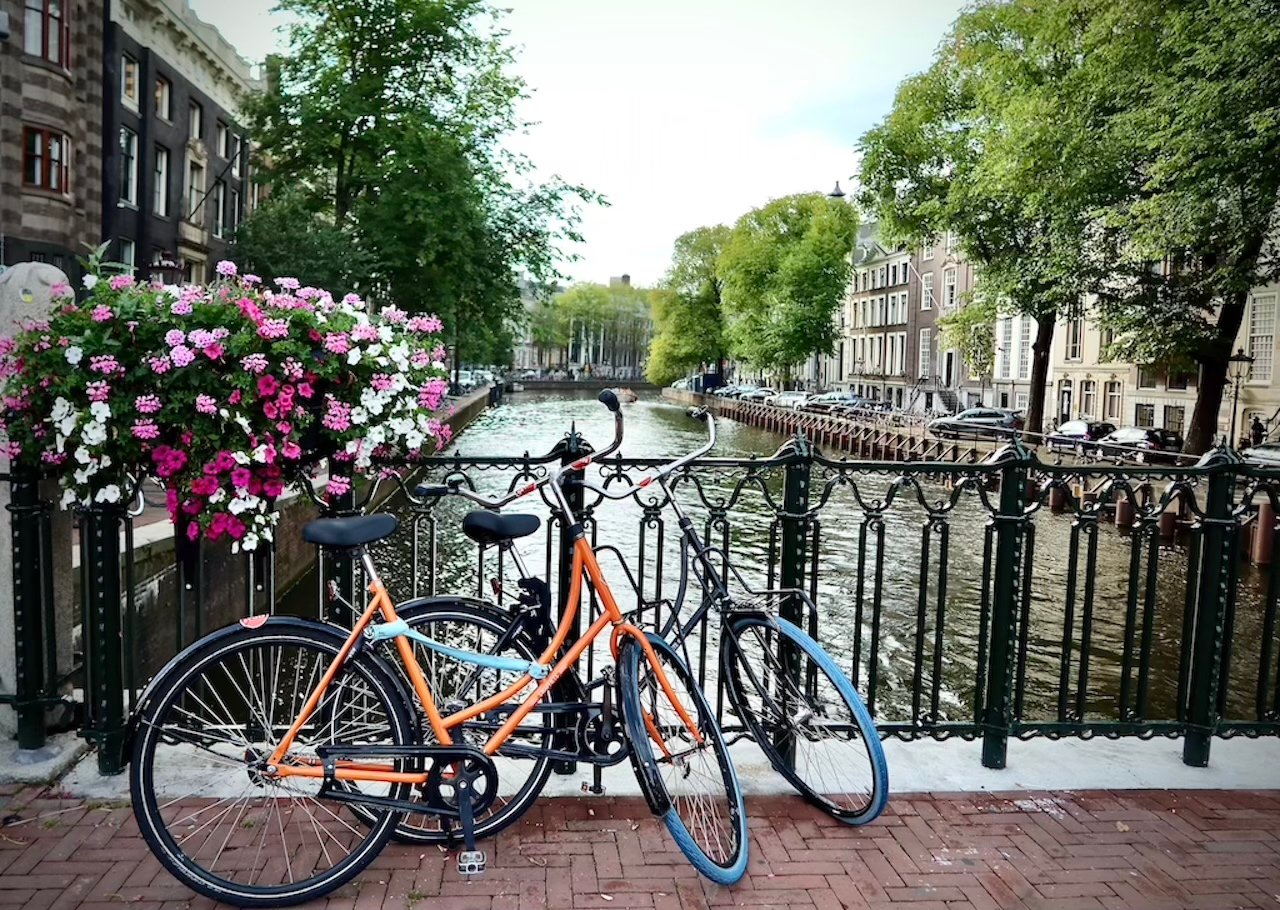 Bikes in Amsterdam Bikes in Amsterdam