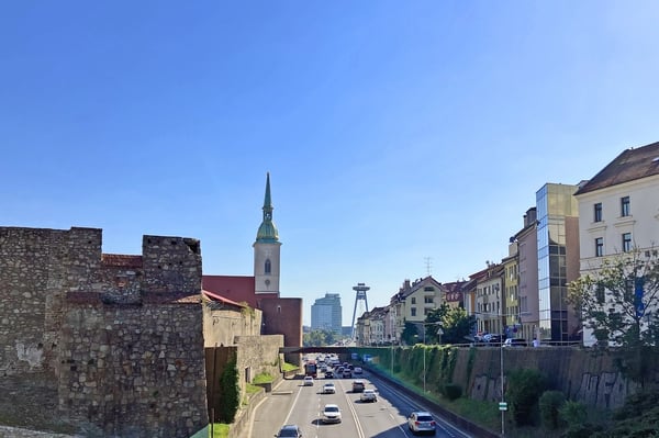 Bratislava Skyline_UFO Bridge