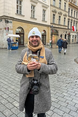 Brian_Obwarzanek Krakowski_Krakow Old Town