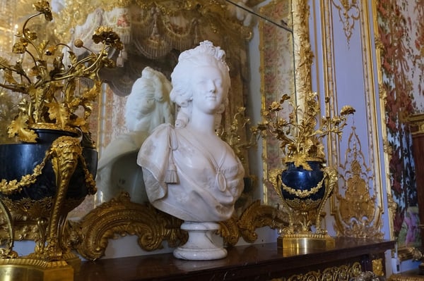 Bust of Marie Antoinette_Versailles_Landscape