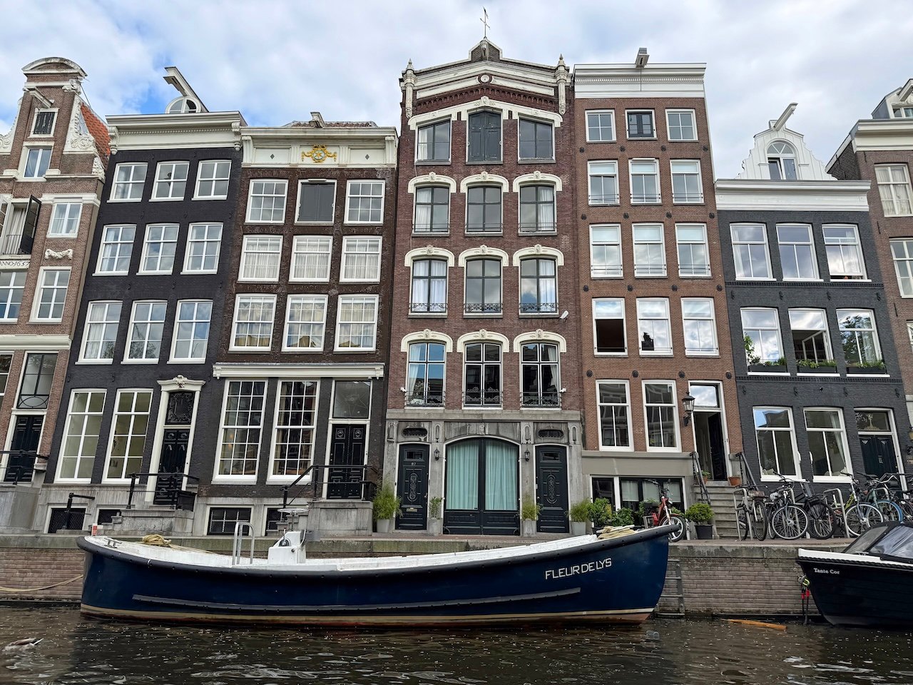 Canal_Amsterdam_4