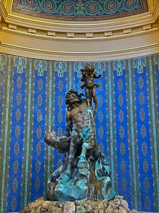 Centaur_with_Triton_and_pissing_Boy_by_József_Róna_Széchenyi_Thermal_Baths_BudaPest