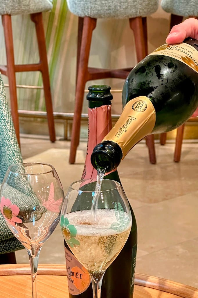 Champagne Glass_Epernay