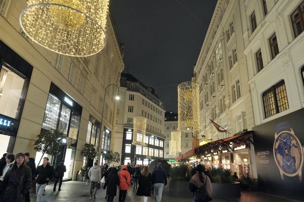 Christmas Lights_Goldenes Quartier_Vienna_2025_Night
