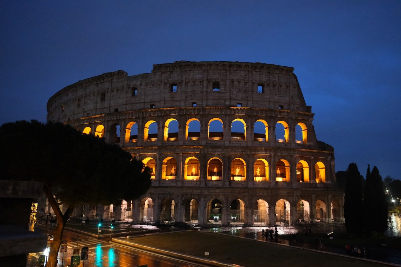Colosseum_Night_Rome