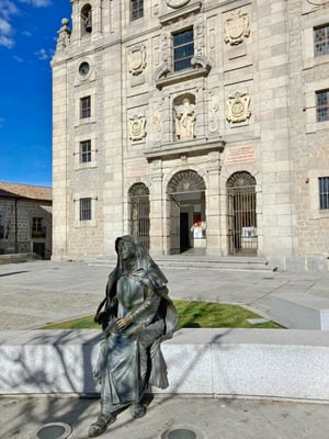 Convent of St Teresa_Avila_Statue