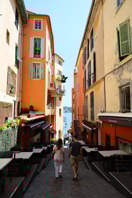 Couple Walking_Old Town_Villefranche-sur-Mer
