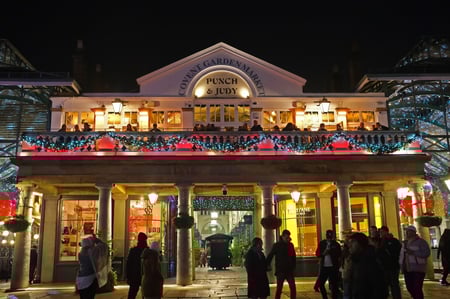 Covent Garden_Punch & Judy_London_Christmas