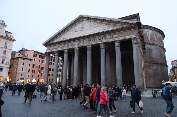 Crowds Outside the Pantheon_Rome