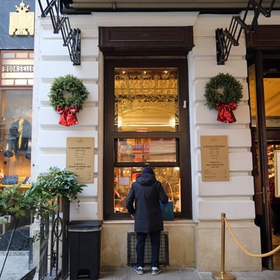 Demel To-Go Window_Vienna_5x5