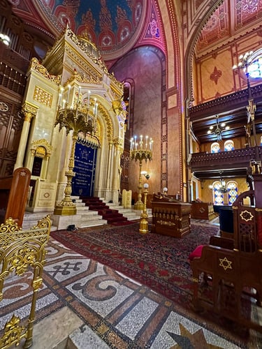 Dohány_Street_Synagogue_Budapest-2