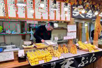 Food Stand_Nishiki Market_Kyoto