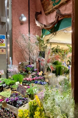 Fresh Flowers_Nishiki Market_Kyoto