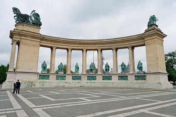 Heroes Square_Colonnade_2025_Budapest