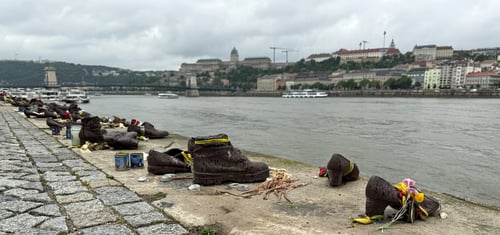 Holocaust Memorial Budapest_Shoes on the Danube Memorial_Landscape