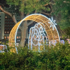 Holy Family Christmas Lights_Madrid_Plaza de Espana