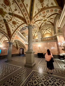 Inside_of_the_Opera_House_Budapest