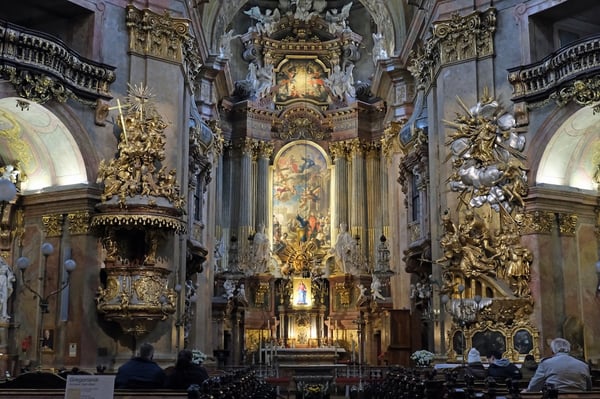 Interior of Peterskirche_Vienna