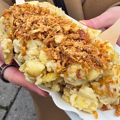 Käsespätzle_Vienna Am Hof Xmas Market_2025