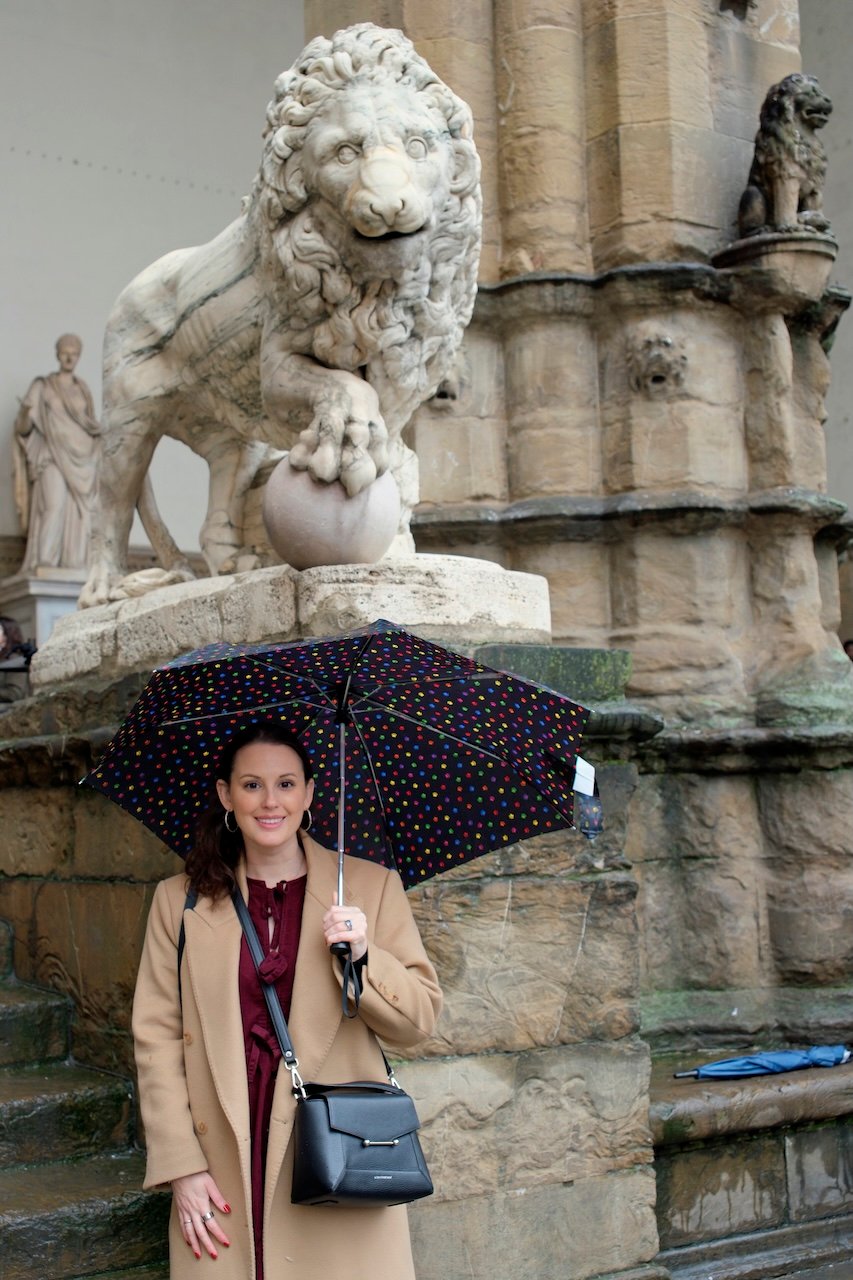 Lauren_Loggia dei Lanzi_Medici Lion_Florence 2026