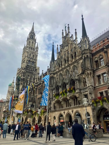 Marienplatz_Munich_Oktoberfest Banners