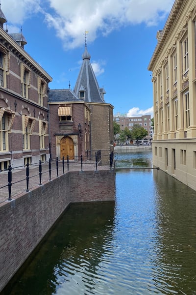 Mauritshuis_Binnenhof_Hofvijver_The Hague
