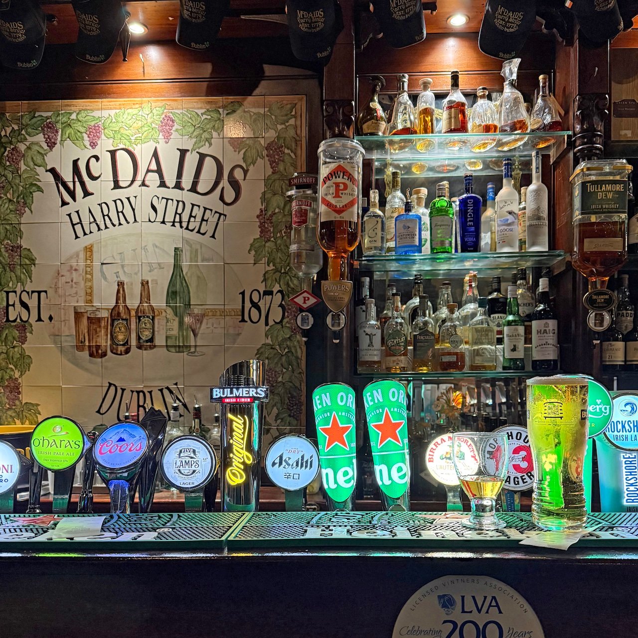 McDaids_Harry Street_Dublin_Interior_5x5