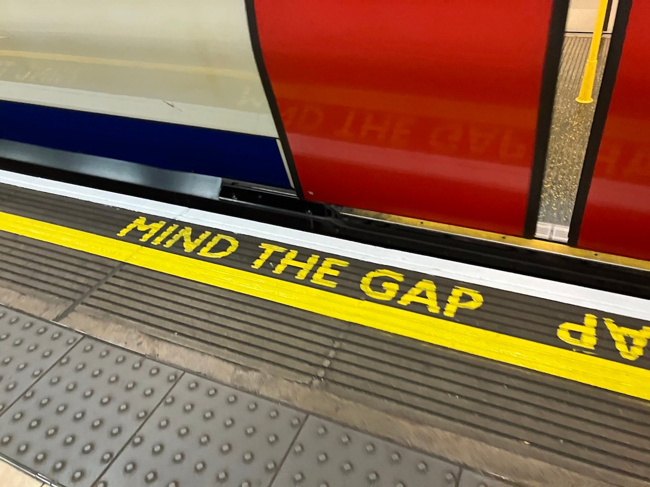 Mind The Gap_London Mind The Gap_London