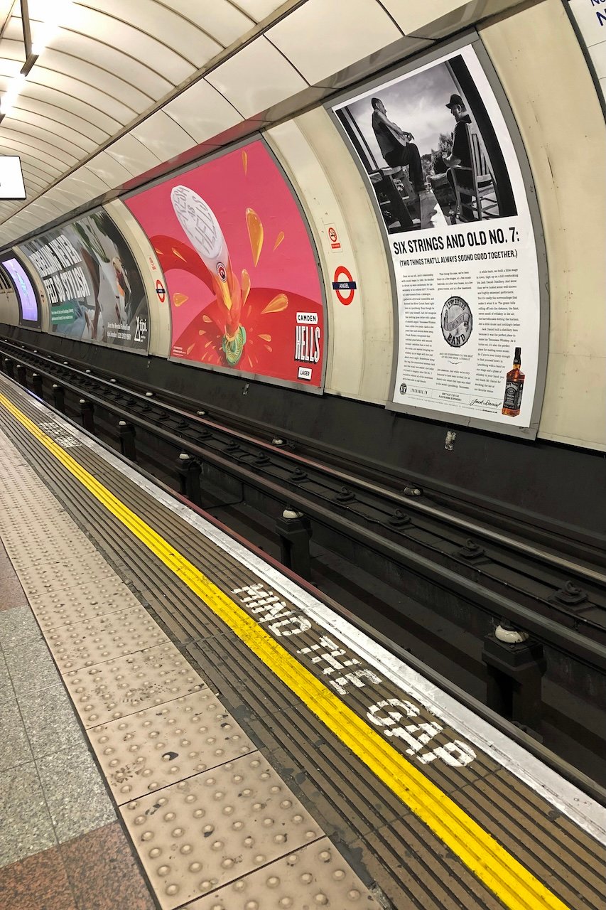 Mind the Gap_London Tube Station