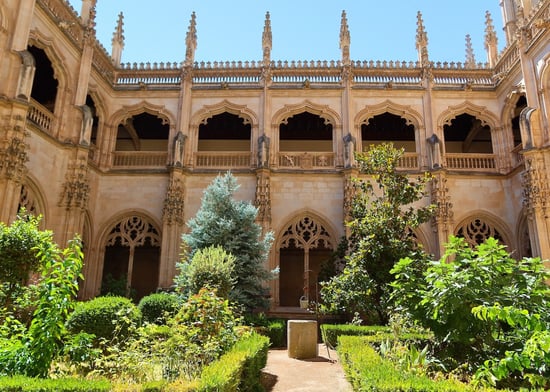 Monastery of San Juan de los Reyes_Courtyard_Toledo_Spain