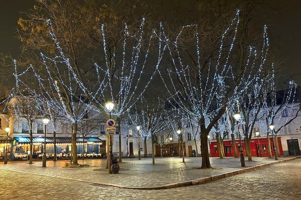 Montmartre_Paris_January_Christmas Lights