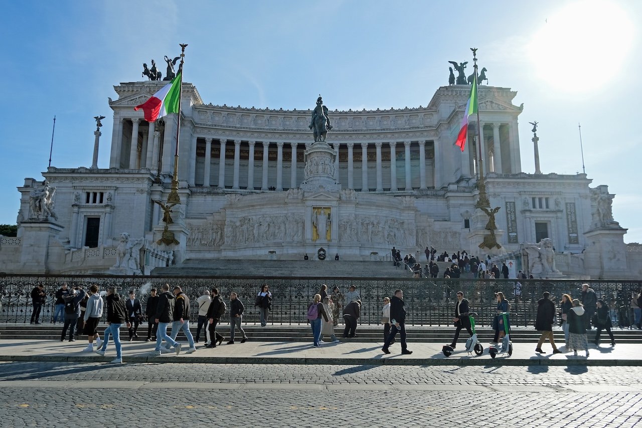 Monument to Victor Emmanuel II_Rome