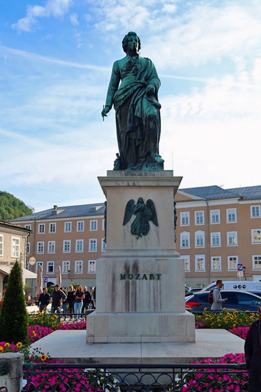Mozart Statue_Salzburg