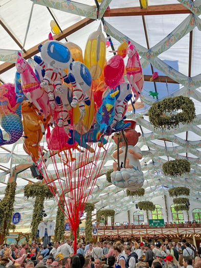 Oktoberfest Tent_HB_Balloons