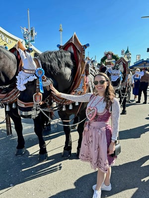 Oktoberfest_Horses_L