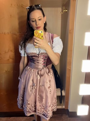 Oktoberfest_Lauren_Hotel_Dirndl_Munich
