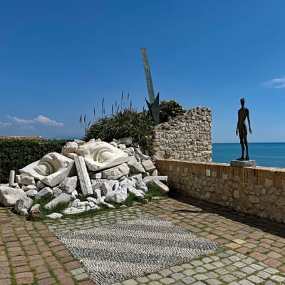 Picasso Museum_Sculptures_Terrace_Antibes_5x5