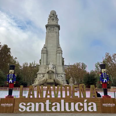 Plaza de Espana_La Navidena_Madrid_5x5_Ice Rink