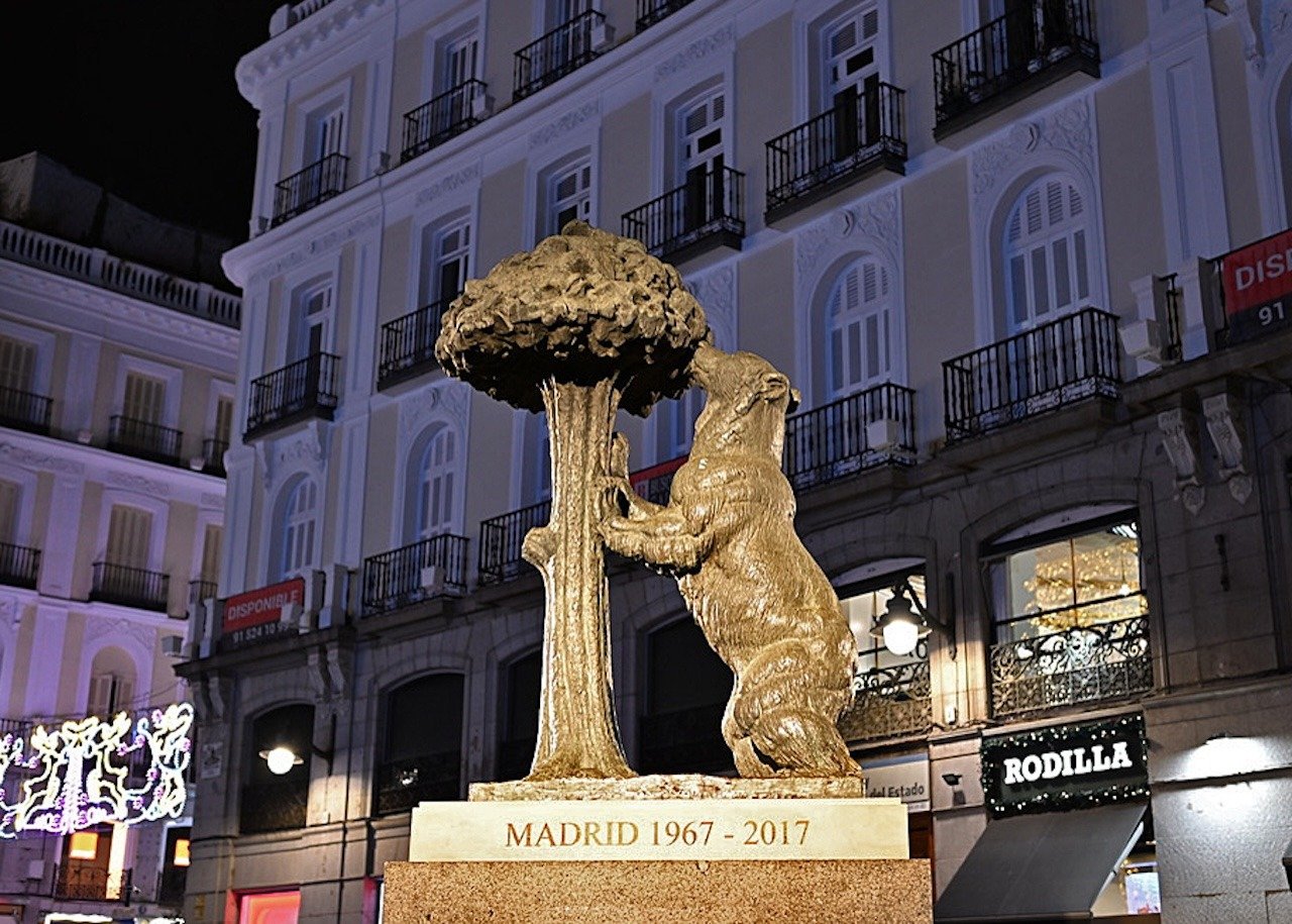 Puerta del Sol_Oso_Madrid_Night