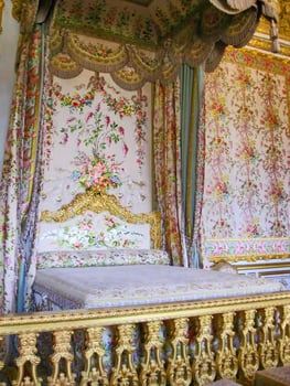 Queens Bedchamber_Versailles