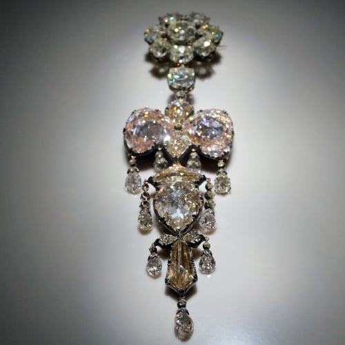 Reliquary Brooch_Louvre Museum_Paris_5x5_Jetset Seeker