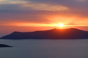 Santorini Sunset_Caldera_Fira_2021