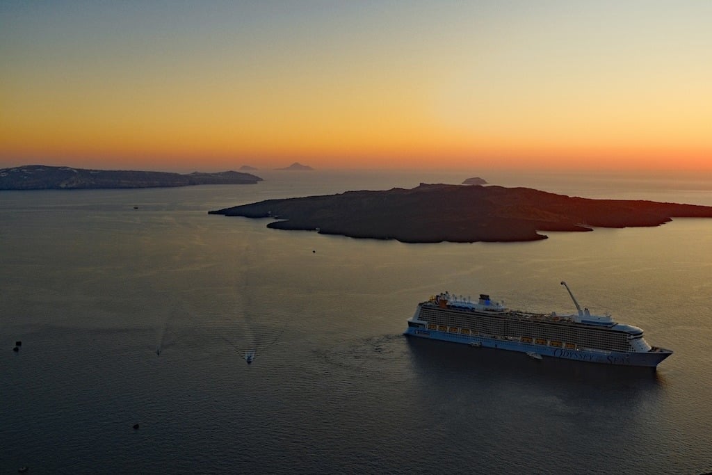 Santorini_Sunset_Cruise Ship Santorini_Sunset_Cruise Ship