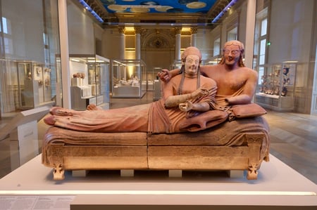 Sarcophagus_of_the_Spouses_Louvre_Paris