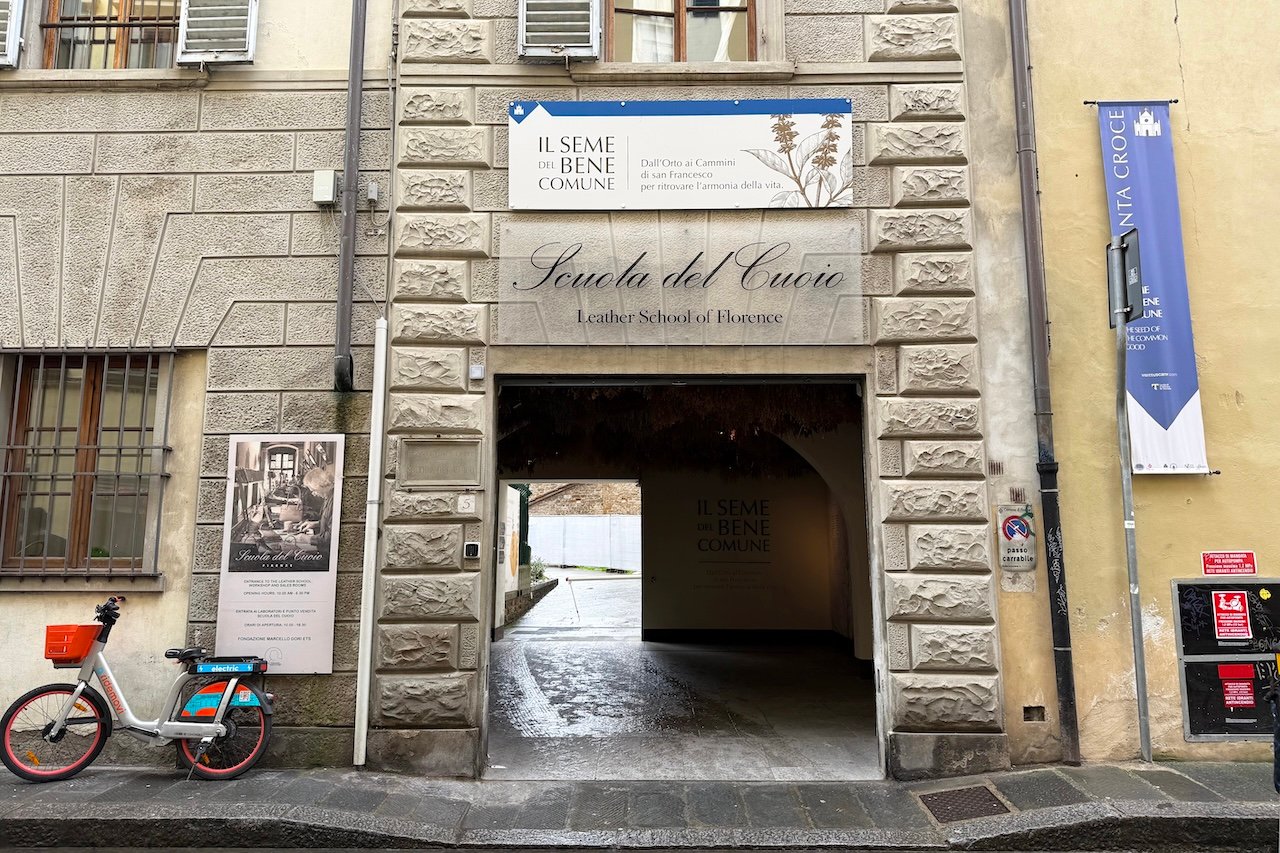 Scuola del Cuoio_Florence_Exterior