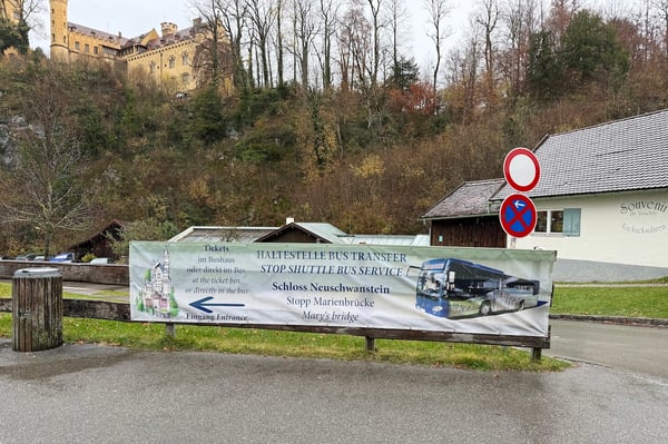 Shuttle Bus Entrance Sign_Neuschwanstein Castle