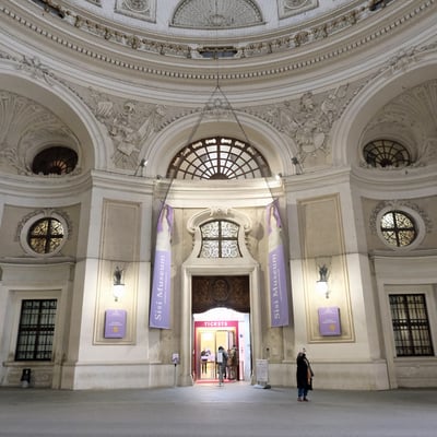 Sisi Museum_Hofburg_Vienna_5x5