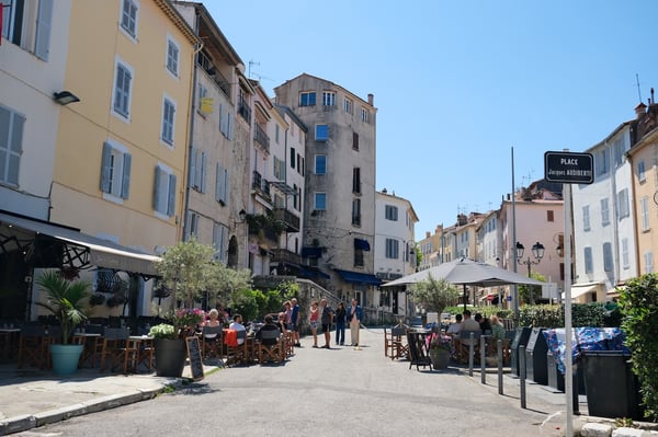 Street in Antibes_Old Town