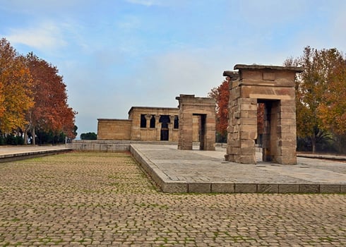 Templo de Debod_Autumn Leaves_Madrid